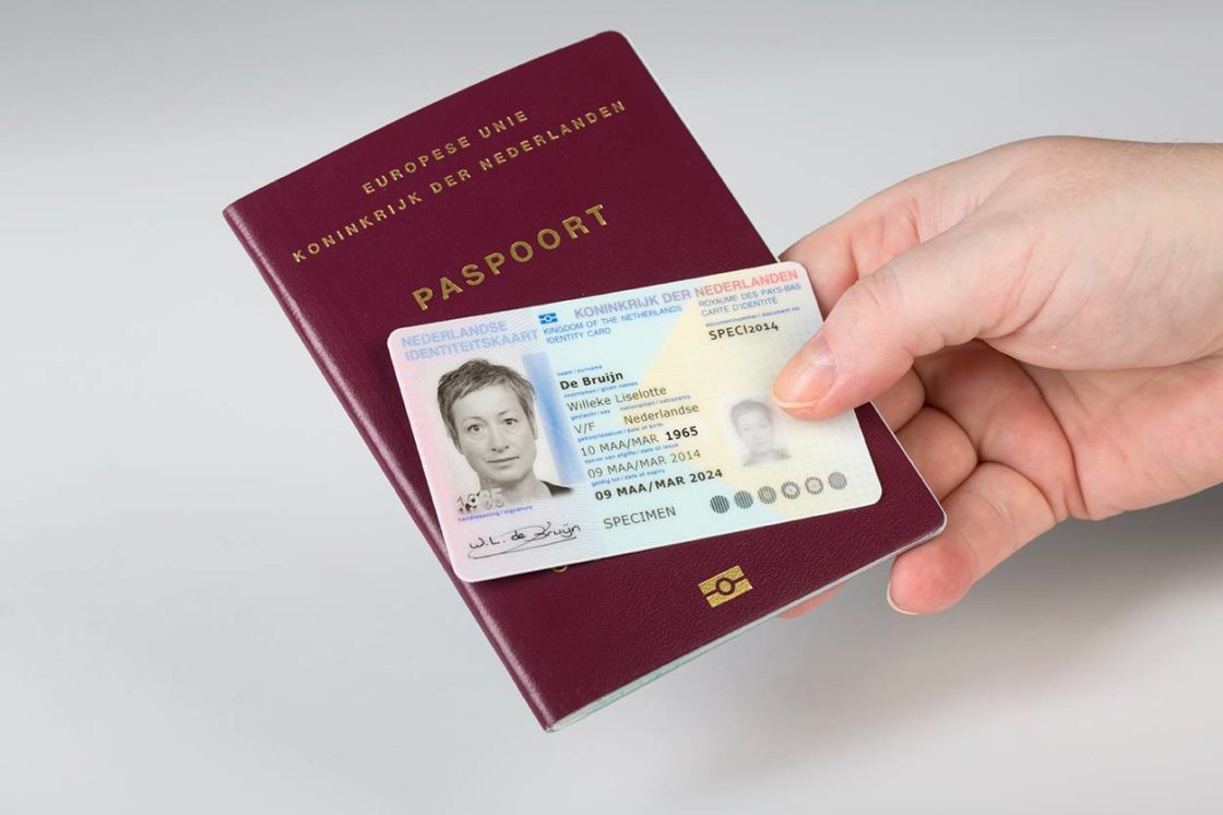Nederlandse ID-kaart en paspoort